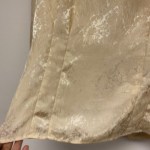 Vintage West Bay Womens Size 8 Satin Polyester Deep V Draped Blouse - Picture 8 of 8